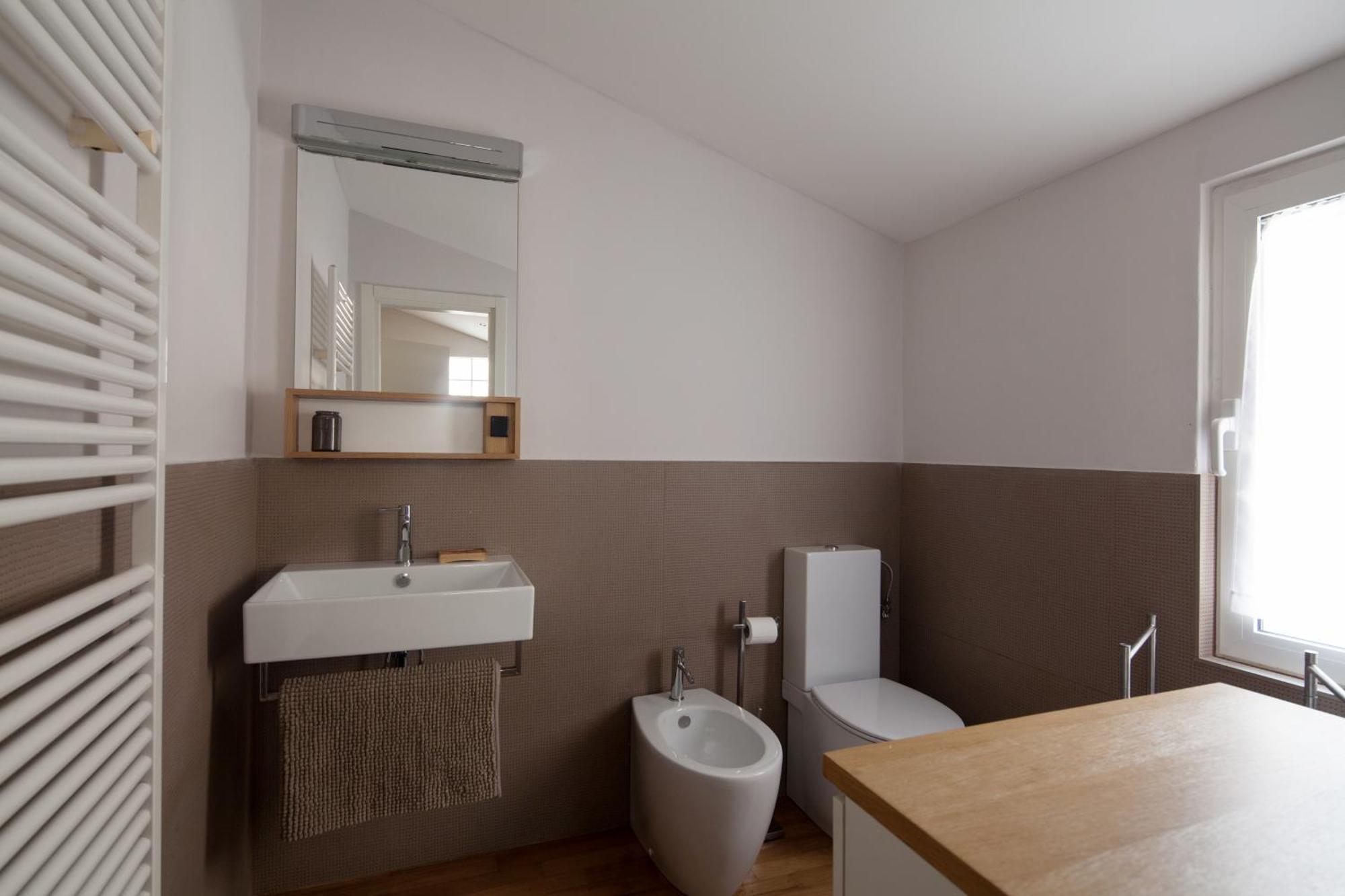 Cv5 - La Spezia City Center - Wide Modern Apartment Walking Distance To The Station To Cinque Terre - Big Terrace On The Roofs Eksteriør bilde
