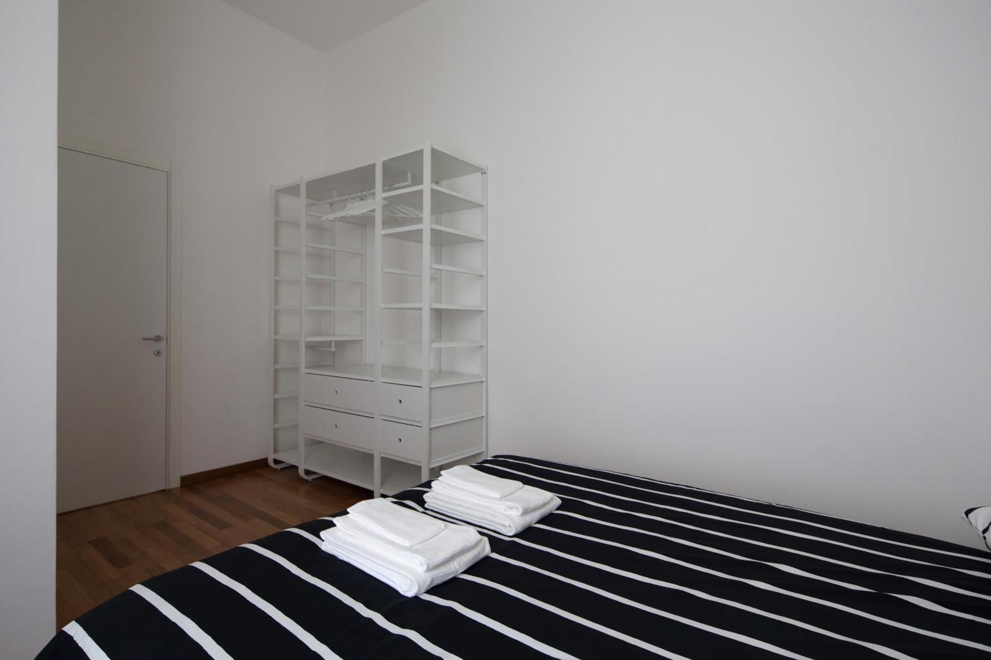 Cv5 - La Spezia City Center - Wide Modern Apartment Walking Distance To The Station To Cinque Terre - Big Terrace On The Roofs Eksteriør bilde